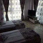 Iva 比亚拉