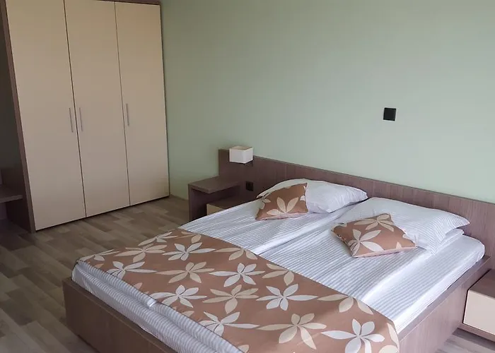 Iva Hotel Byala (Varna)